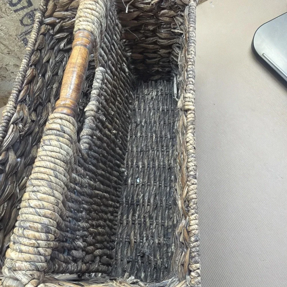 Vtg Woven Hyacinth Reed And Tree Fiber Divided Magazine Holder Wooden Handle 16